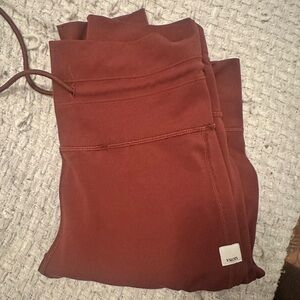 Vuori daily high waisted leggings